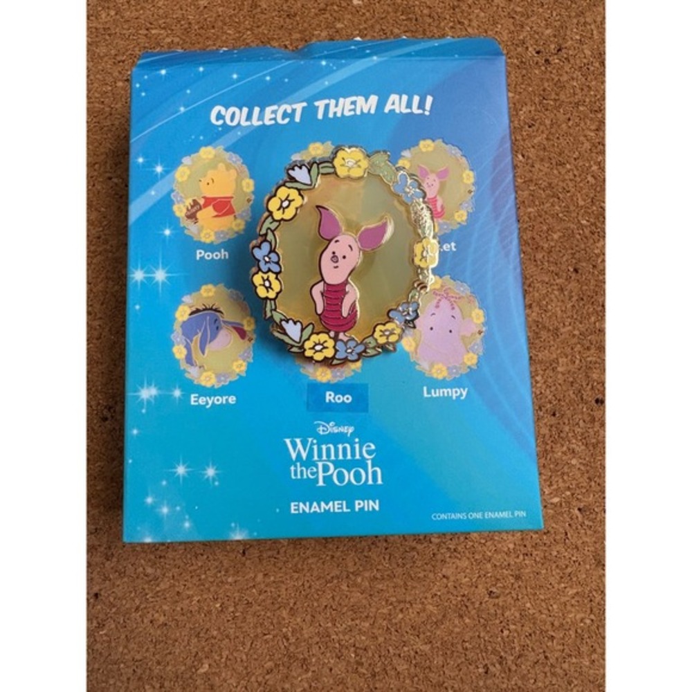 Disney Winnie‎ the Pooh Portrait Pin - Piglet